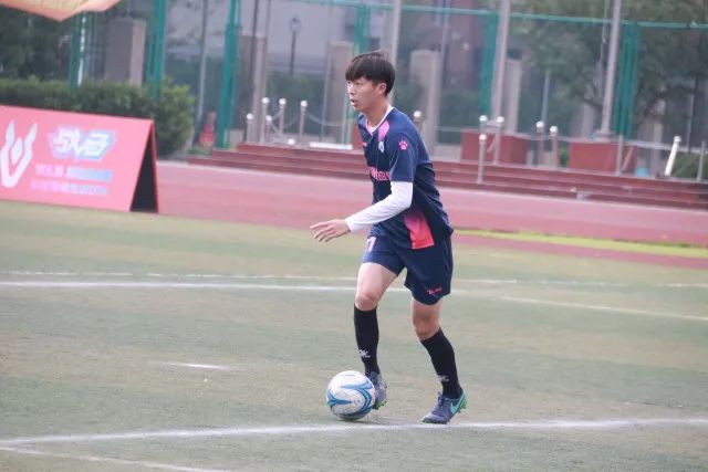 天空：曼联有意亚特兰大中场埃德森 冬窗尝试引进